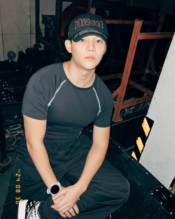 菊梓喬澳門工作與緋聞男友同行？ 保錡Po打卡相一線索疑「洩密」 