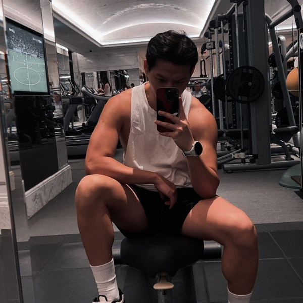 菊梓喬澳門工作與緋聞男友同行？ 保錡Po打卡相一線索疑「洩密」 