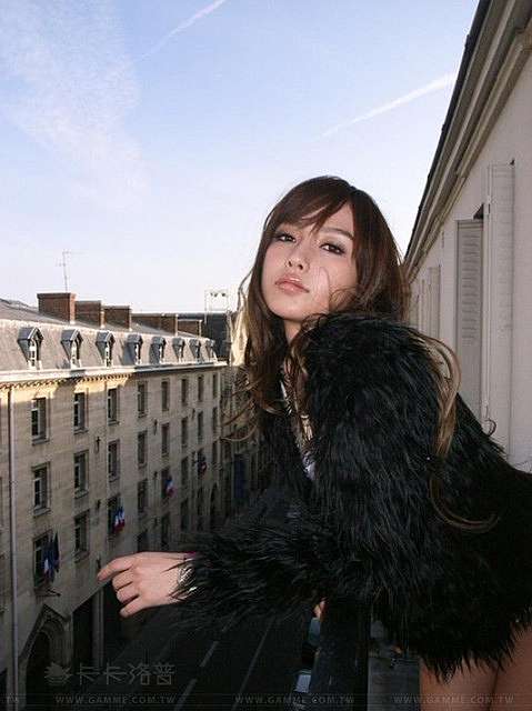 食海底撈巧遇Angelababy 親民舉V合照 意外曝35歲真實容貌 