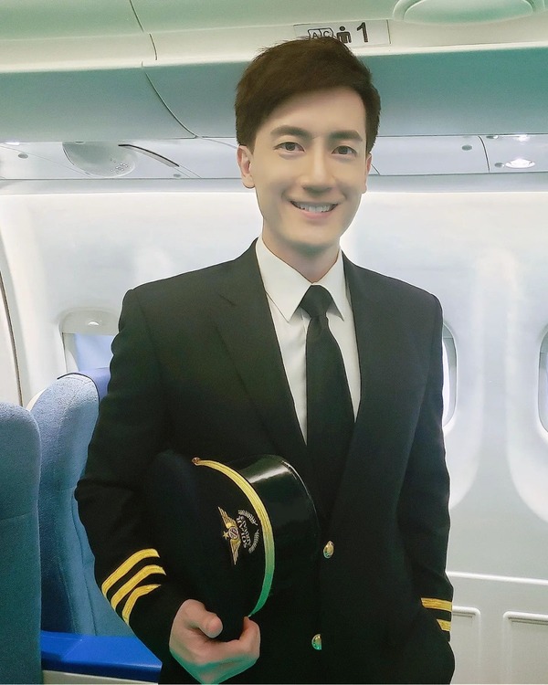 前TVB主播做爸爸宣布囡囡出世 離巢後發福不少 百足咁多爪仲做埋領隊?