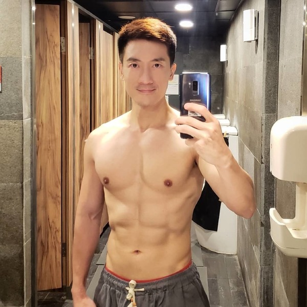 前TVB主播做爸爸宣布囡囡出世 離巢後發福不少 百足咁多爪仲做埋領隊?