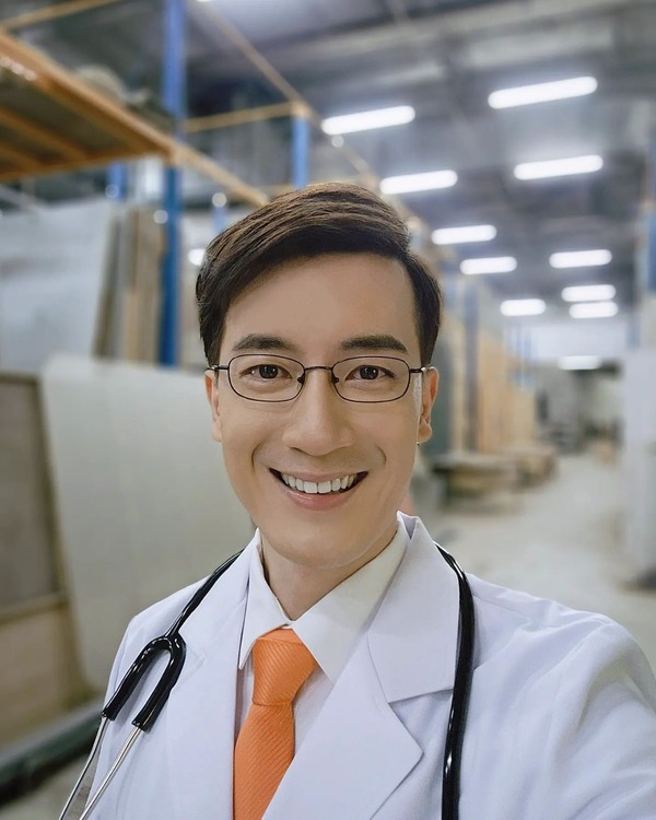 前TVB主播做爸爸宣布囡囡出世 離巢後發福不少 百足咁多爪仲做埋領隊?