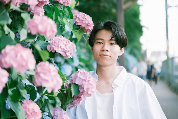 張頴康麥雅緻婚後第一次歐遊 廿四孝爸爸用呢個方式「掛」住愛女 