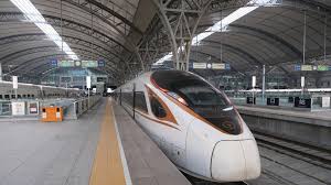 颱風摩羯｜深圳口岸/高鐵/港珠澳大橋颱風安排 港珠澳大橋金巴下午7點20分起暫停營運 