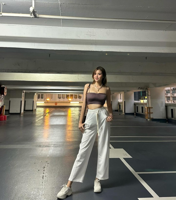 陳煒與老公結婚兩周年蜜遊日本 被熱情奈良鹿仔「攻擊」敏感部位 