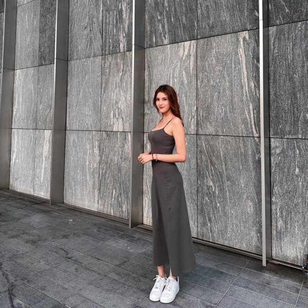 陳煒與老公結婚兩周年蜜遊日本 被熱情奈良鹿仔「攻擊」敏感部位 