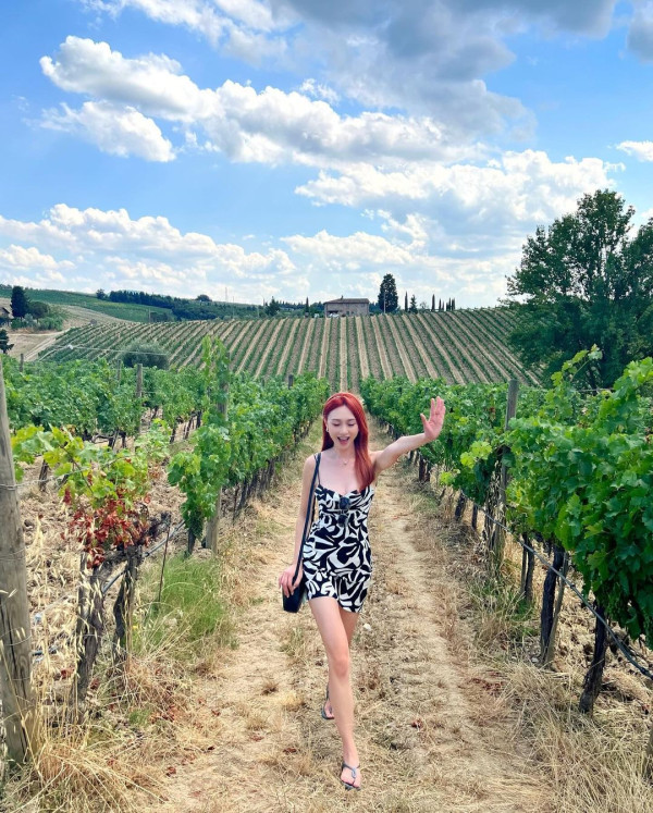 韓妹大學圖書館開色情直播！觀眾課金即場脫衣露乳！ 