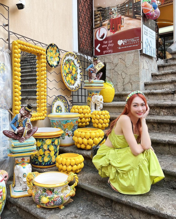 韓妹大學圖書館開色情直播！觀眾課金即場脫衣露乳！ 