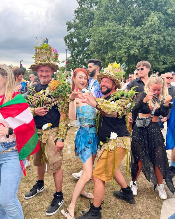 韓妹大學圖書館開色情直播！觀眾課金即場脫衣露乳！ 