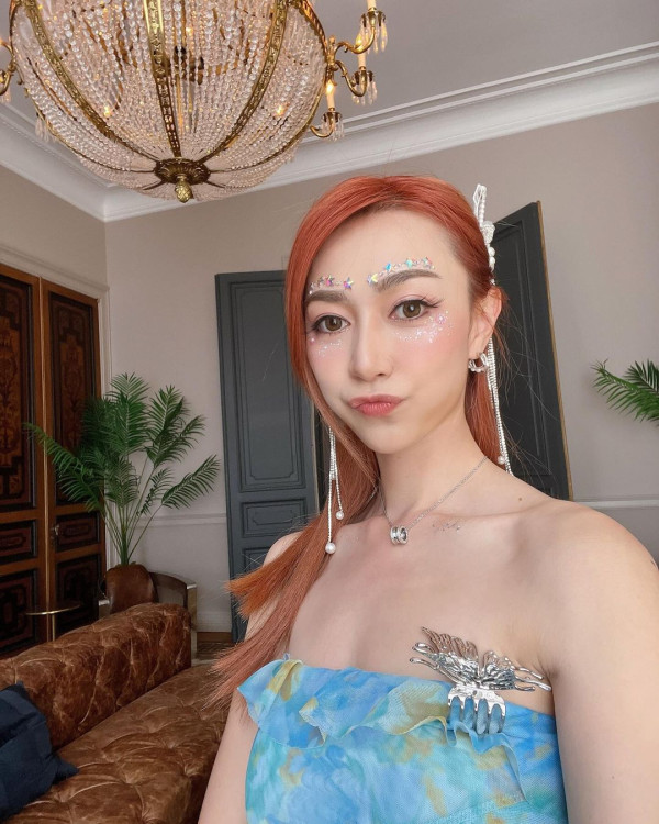 韓妹大學圖書館開色情直播！觀眾課金即場脫衣露乳！ 