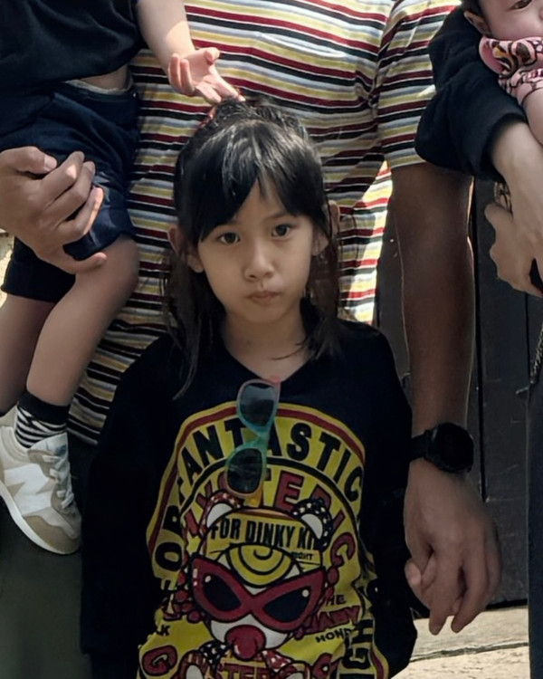 吳日言透露移民英國新動向 對大女行為束手無策 坦言：有我遺傳 