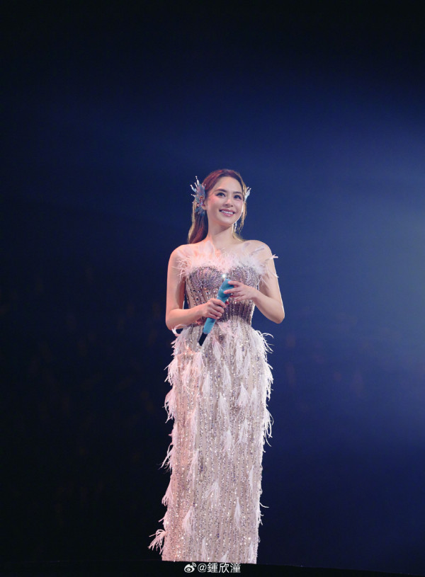 劉佩玥IG消失一個月終於上水!突然長文揭神隱原因!網民讚又靚咗