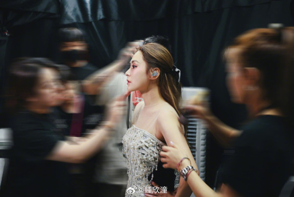 劉佩玥IG消失一個月終於上水!突然長文揭神隱原因!網民讚又靚咗