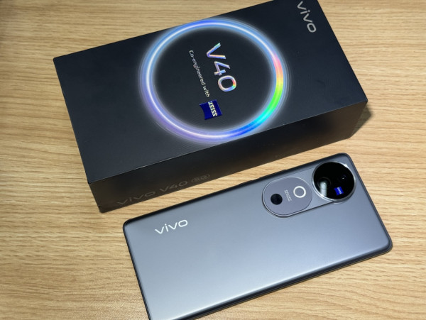 vivo V40 前後 Zeiss 蔡司鏡實試！兼有智能變色補光系統