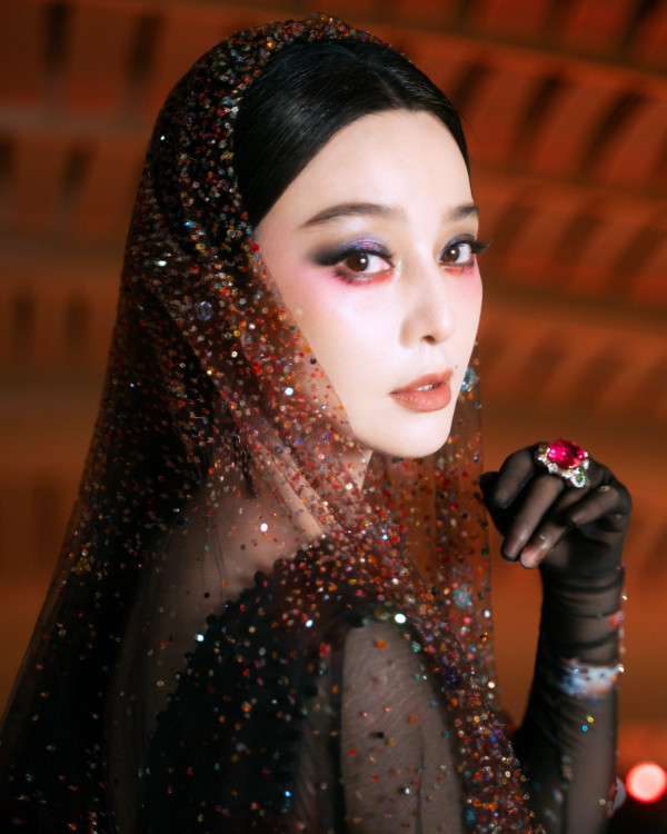 前TVB男星被內地客「投訴」 置身騙案現場不出手相助兼做此1行為？ 