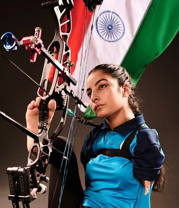17歲無臂少女Sheetal Devi殘奧摘銅  以雙腳射箭仍百發百中紅心引熱討 
