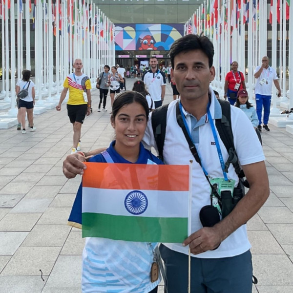 17歲無臂少女Sheetal Devi殘奧摘銅  以雙腳射箭仍百發百中紅心引熱討 