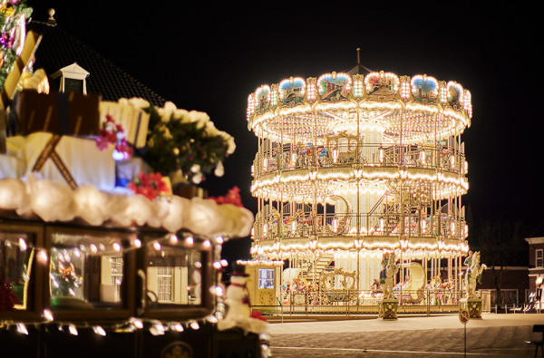 長崎豪斯登堡聖誕活動開催!歐陸風打卡位 3層旋轉木馬/巨型聖誕樹/7萬盞LED摩天輪