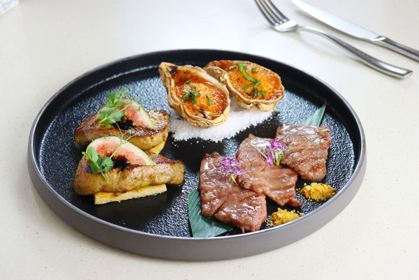 自助山  零死角維港美景伴食自助餐