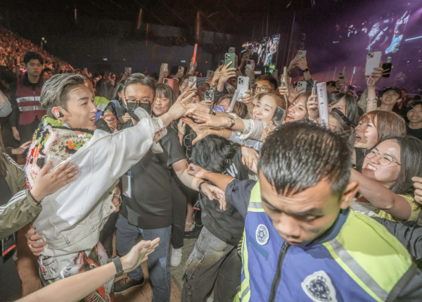 MC張天賦首個海外巡唱馬拉揭幕！成新世代最年輕男歌手踏上雲星劇場  自製與賦二代同框冧fans 