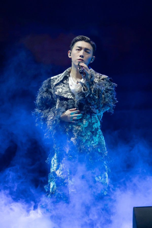 MC張天賦首個海外巡唱馬拉揭幕！成新世代最年輕男歌手踏上雲星劇場  自製與賦二代同框冧fans 