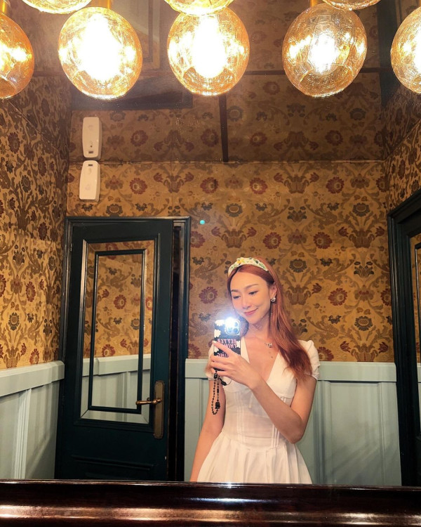 40歲前最上鏡小姐分享移英生活派福利 上圍疑再升cup！迫爆螢幕惹熱議 