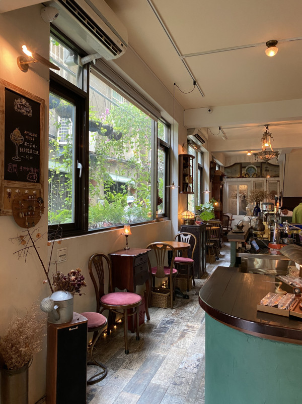 台南文青深度遊行程│復古歐風/水豚cafe/大型文創展