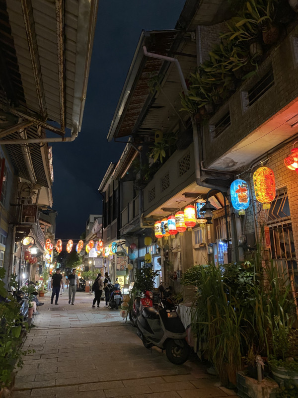 台南文青深度遊行程│復古歐風/水豚cafe/大型文創展