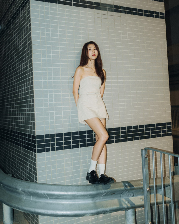 女星誤幫護照「沖涼」！成本又濕又皺點算好？網民教3招急救 