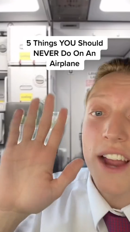 10歲兒護照過期遭父母狠心捨棄機場 獨自登機還「這樣」處理 最終下場曝光 