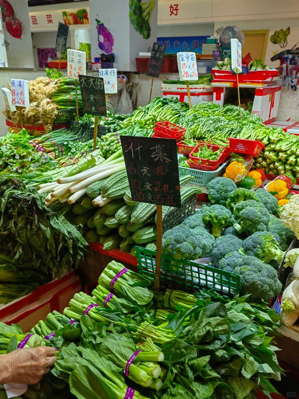 港媽質疑街市凍肉舖存心呃人 中英標價差$8？網友睇錯重點：識英文有著數