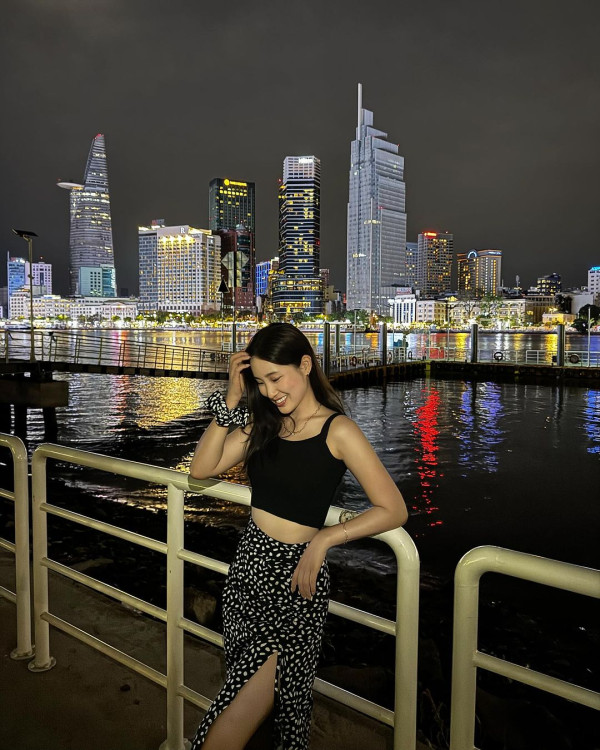 TVB小花比堅尼上陣沙灘騎馬奔馳 被指「腰長腳短」高EQ回應