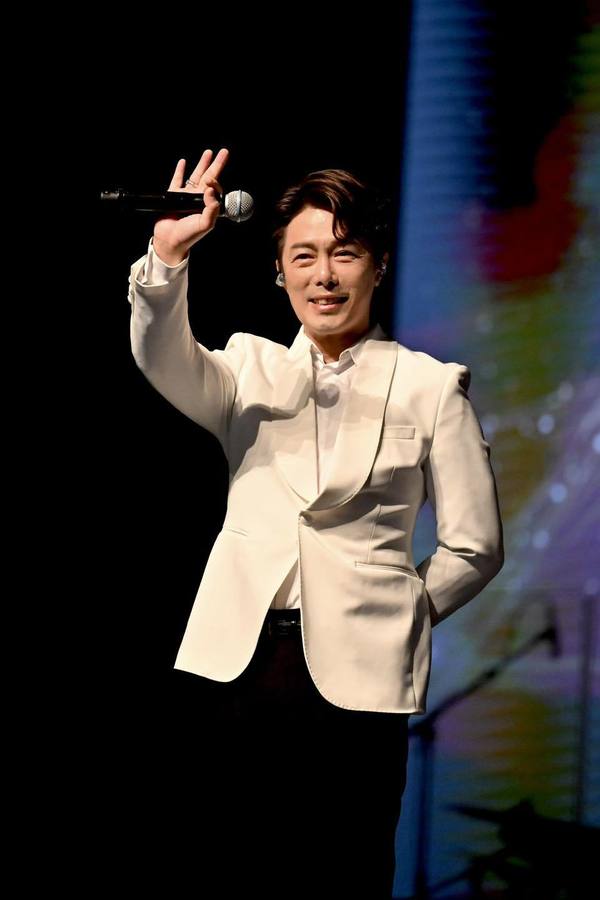 孫耀威妹妹孫美賢現身瑞士 走出鄭梓浩緋聞陰霾:重新出發