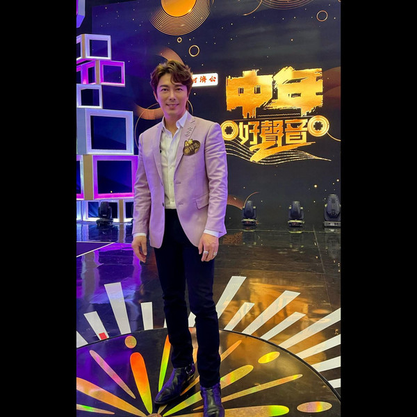 孫耀威妹妹孫美賢現身瑞士 走出鄭梓浩緋聞陰霾:重新出發