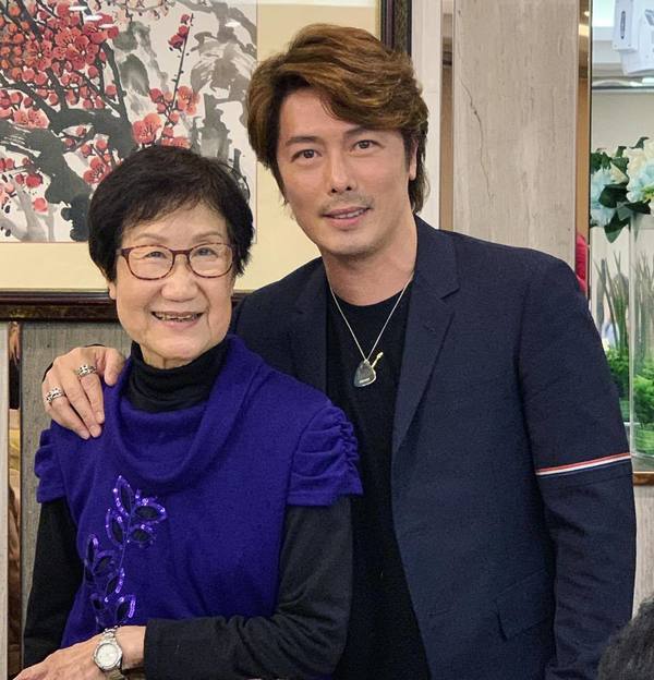 孫耀威妹妹孫美賢現身瑞士 走出鄭梓浩緋聞陰霾:重新出發