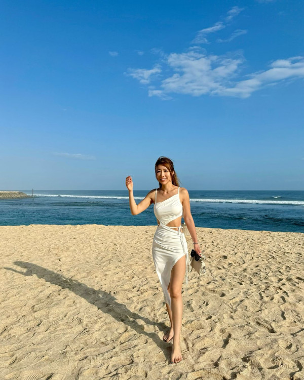 簡淑兒性感現身泰國音樂節 罕曬深長事業線 力撼咪神陳婉衡！ 