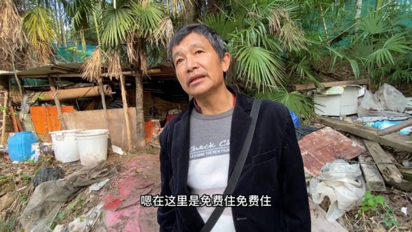 曾建在影片中，曾透露自己已沒錢租屋。來源：微博截圖