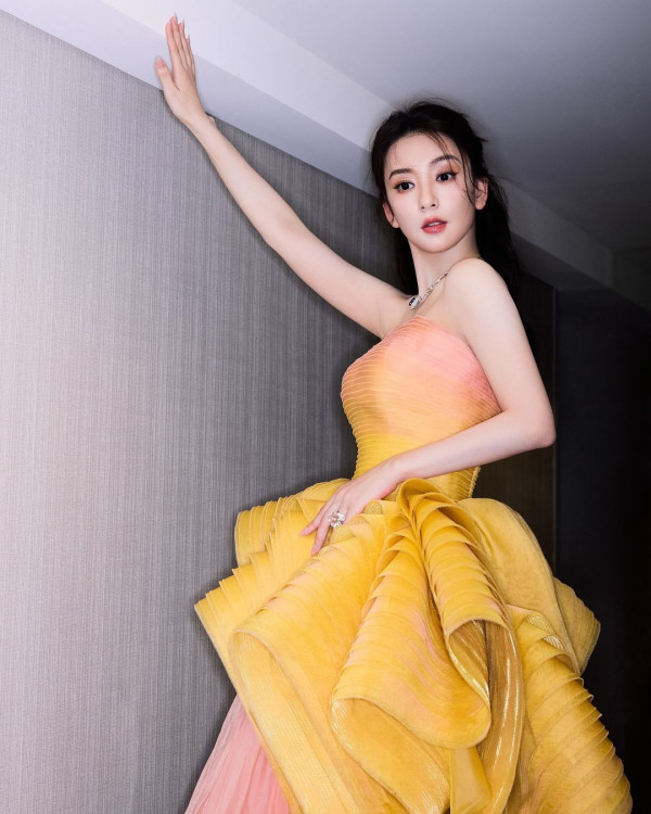 郭富城夫妻蜜遊英國街頭自拍 方媛發嗲功問5個字Aaron冧爆甜笑 