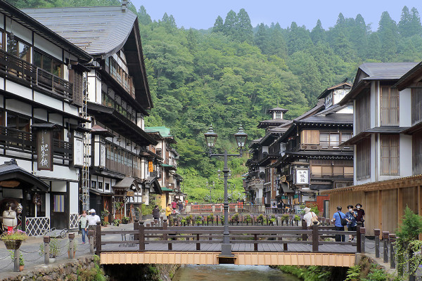 來源：日本觀光局、銀山溫泉官網