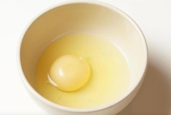 烚沖繩雞蛋驚見全白蛋黃  原因與飼料有關！成當地特產 