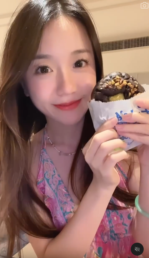 美女模特兒搭廉航遇Delay 獲1特殊補償感驚喜 網民:執到啦