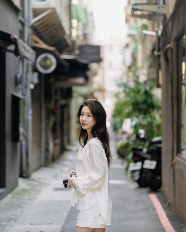 美女模特兒搭廉航遇Delay 獲1特殊補償感驚喜 網民:執到啦