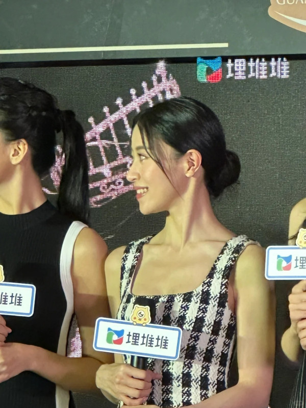 港姐亞軍許子萱牛津碩士畢業照大曬美腿！昔日是非不絕 卸任後即赴外國進修 