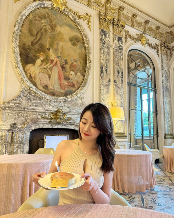 前TVB主播台南旅行曬靚相 離巢後大解放 曬豐滿好身材