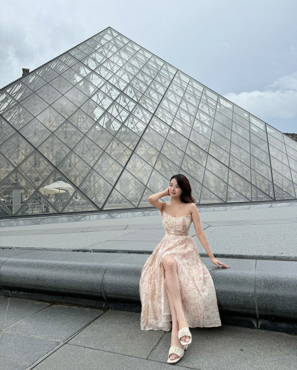 前TVB主播台南旅行曬靚相 離巢後大解放 曬豐滿好身材