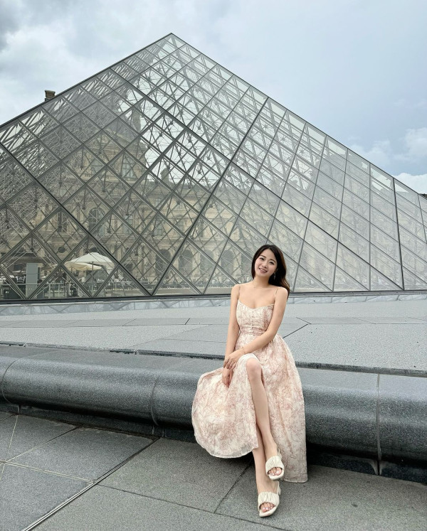 前TVB主播台南旅行曬靚相 離巢後大解放 曬豐滿好身材