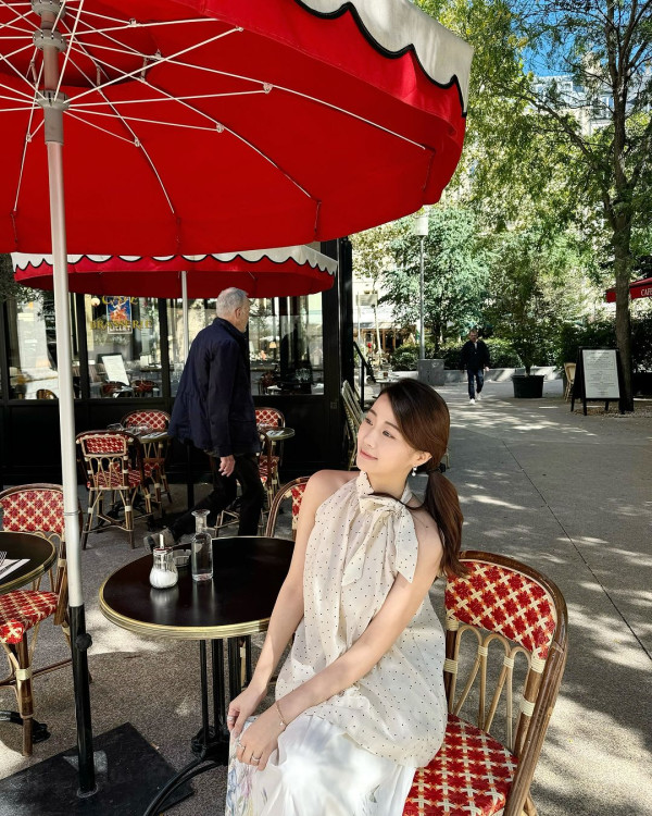 前TVB主播台南旅行曬靚相 離巢後大解放 曬豐滿好身材