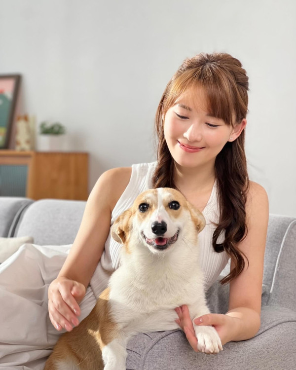 陳嘉慧疑飲醉失控除衫露胸跳舞！馬爾代夫慶結婚周年 