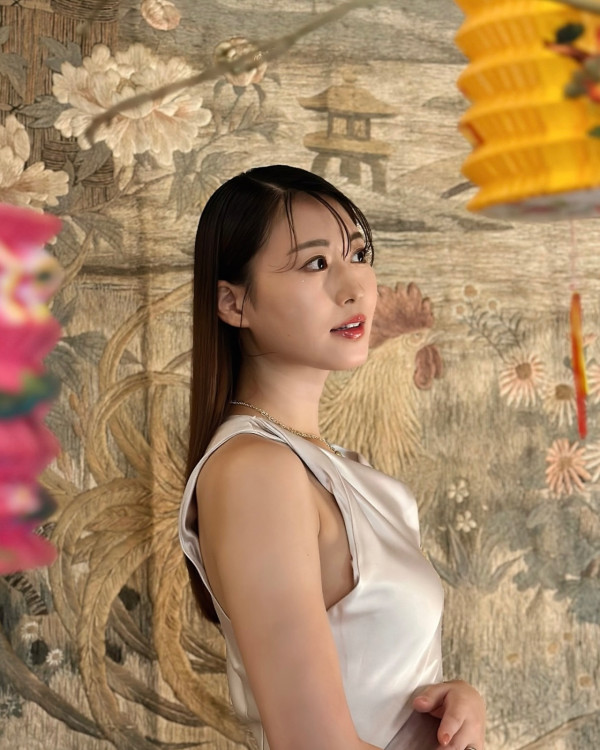 陳嘉慧疑飲醉失控除衫露胸跳舞！馬爾代夫慶結婚周年 