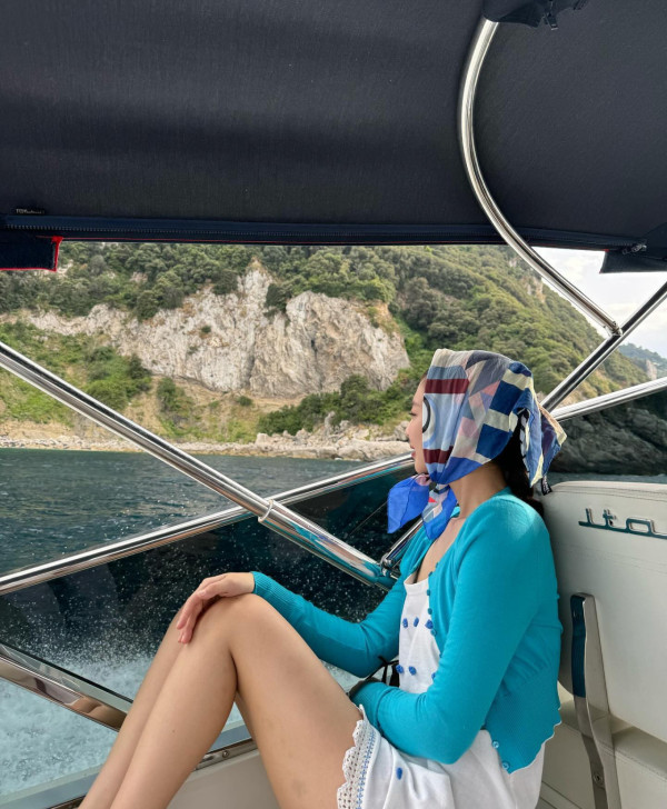 Jennie出席婚禮衣著被批唔尊重!粉絲即護航解釋背後原因!